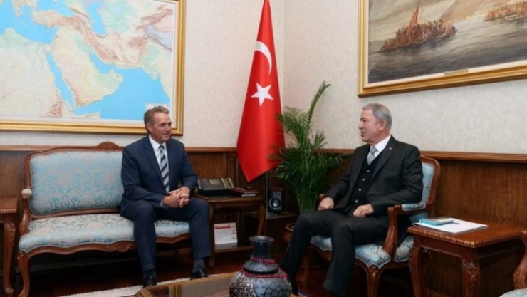 Bakan Akar, ABD'nin Ankara Büyükelçisi Flake'i kabul etti