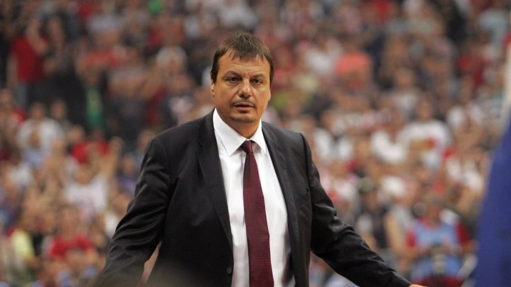 Bakan Bak'tan, Ergin Ataman'a destek mesajı