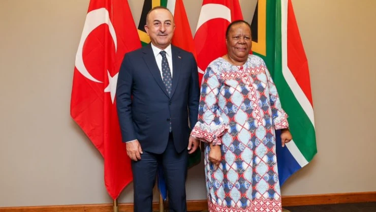 Bakan Çavuşoğlu, Güney Afrikalı mevkidaşı Pandor ile görüştü