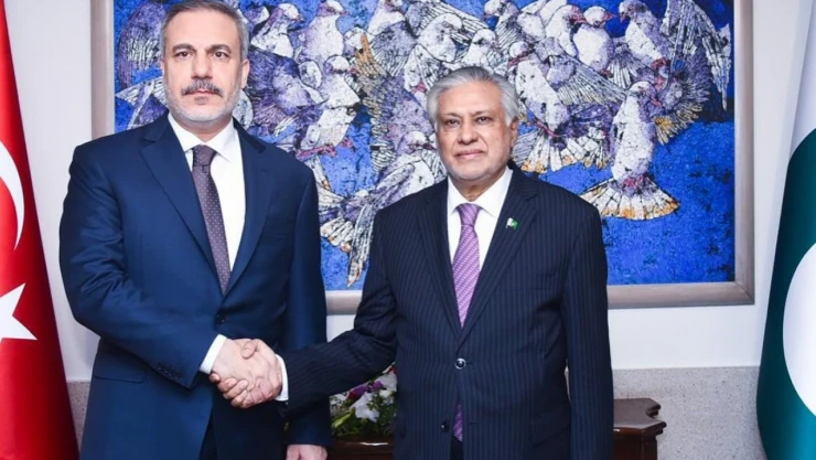 Bakan Fidan, Pakistan Dışişleri Bakanı Dar ile görüştü