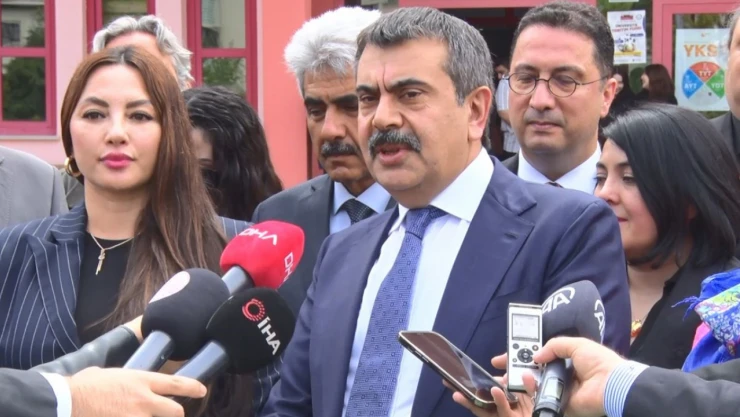 Bakan Tekin: Her ay öğretmenlerle buluşma günü yapalım istiyorum