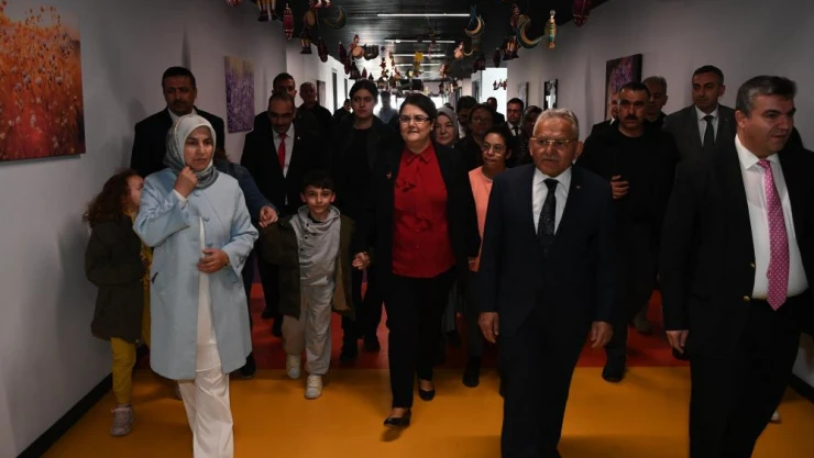 Bakan Yanık'tan Başkan Büyükkılıç'a "örnek proje" teşekkürü