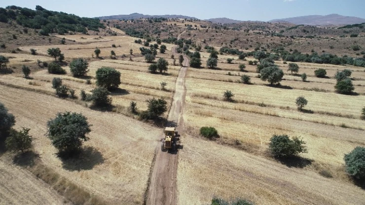Başakpınar'a 10 kilometrelik yeni tarım yolu