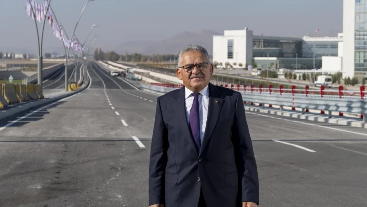 Başkan Büyükkılıç: 'Fen işlerimizle şehrimize 4 yılda 3 milyarlık yatırım yaptık