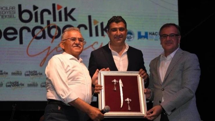 Başkan Büyükkılıç, Hacılar'da Birlik ve Beraberlik Gecesi'ne Katıldı