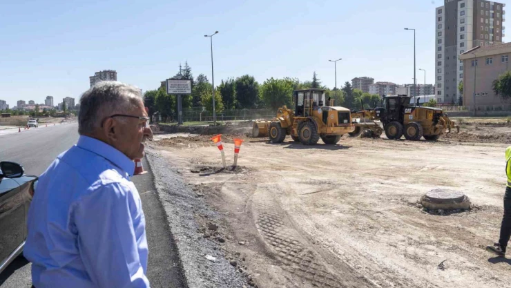 Başkan Büyükkılıç, Mustafa Şimşek Bulvarı'nı Malatya yoluna bağlayacak yolu inceledi