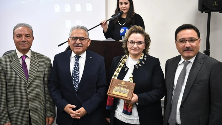 Başkan Büyükkılıç'tan 'insan hakları' vurgusu