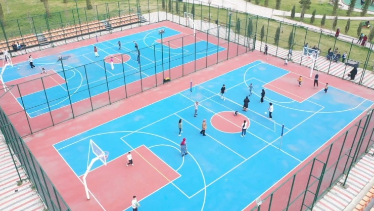 Başkan Büyükkılıç'tan sporseverlere müjde: Millet Bahçesi sabah 6'da kapılarını açıyor