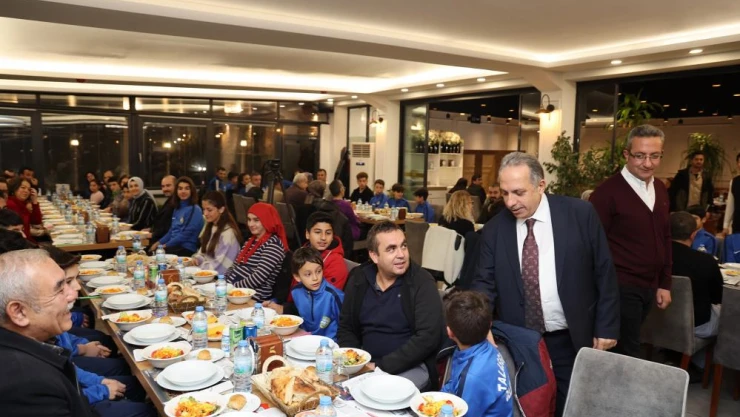 Başkan Yalçın'dan Tebrik ve Kaynaşma Toplantısı