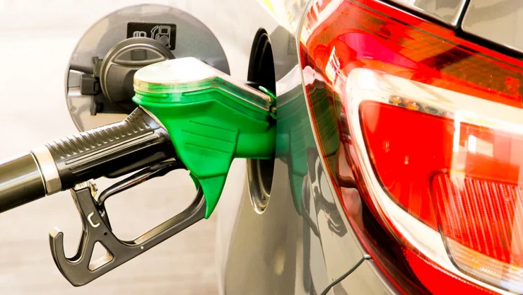 Benzine yeni zam yolda