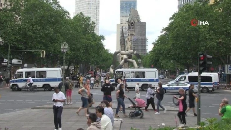 Berlin'de kalabalığa dalan sürücü Ermeni çıktı.