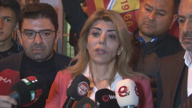 Berna Gözbaşı: Bu şehrin dinamiklerine affımı istediğimi duyurmak istiyorum