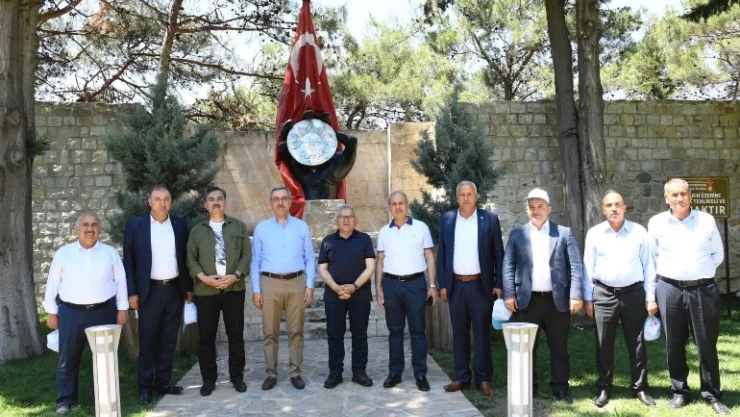 Büyükkılıç'tan Kahramanmaraş çıkarması