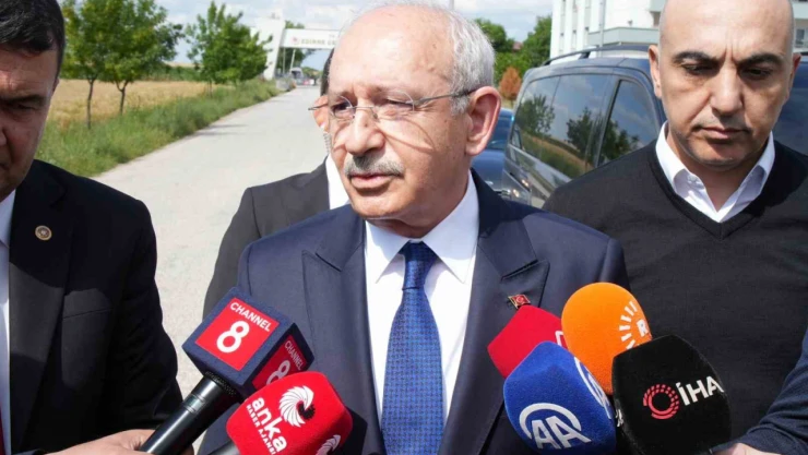 Cezaevinde Selahattin Demirtaş'ı ziyaret eden Kılıçdaroğlu: 'Demirtaş'ın içerde tutulmasını asla doğru bulmuyorum'