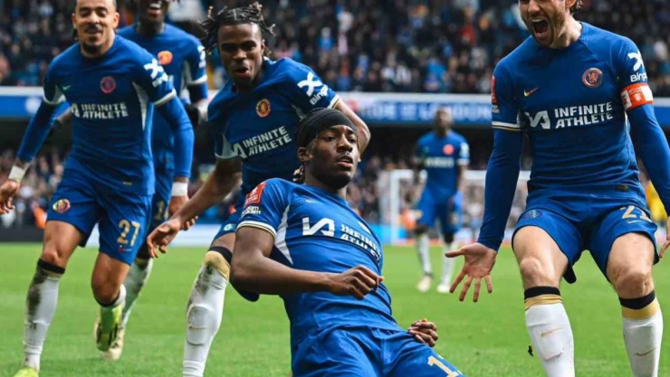 Chelsea, FA Cup'ta yarı finale yükseldi