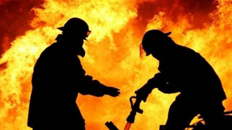Çin'de yurtta yangın: 13 ölü