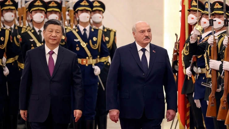 Çin Devlet Başkanı Xi ile Belarus Devlet Başkanı Lukaşenko bir araya geldi