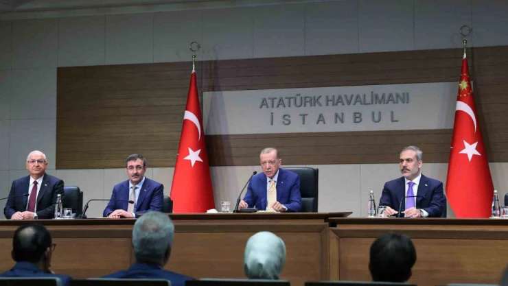 Cumhurbaşkanı Erdoğan: 'Önce Avrupa Birliği'nde Türkiye'nin önünü açın, biz de İsveç'in NATO üyeliğindeki yerini açalım.