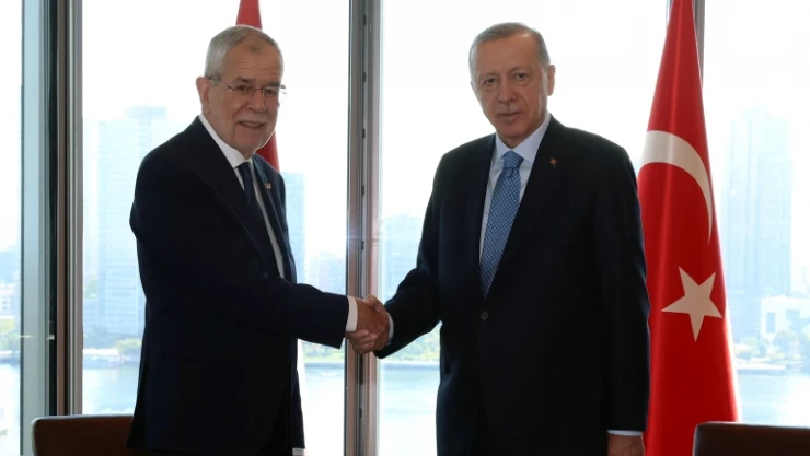 Cumhurbaşkanı Erdoğan, Avusturya Cumhurbaşkanı Bellen ile görüştü