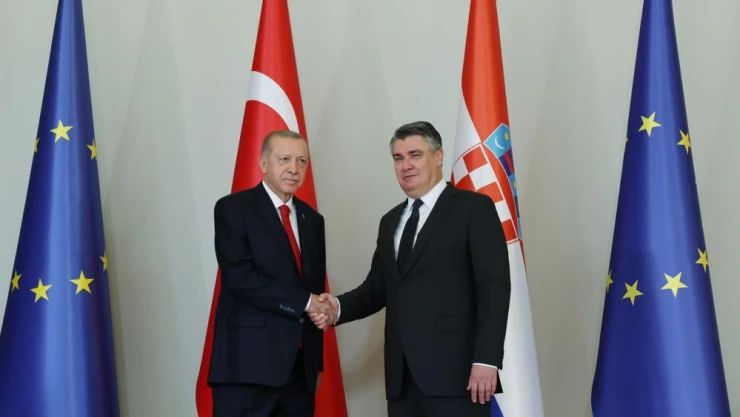 Cumhurbaşkanı Erdoğan, Hırvatistan'ta resmi törenle karşılandı