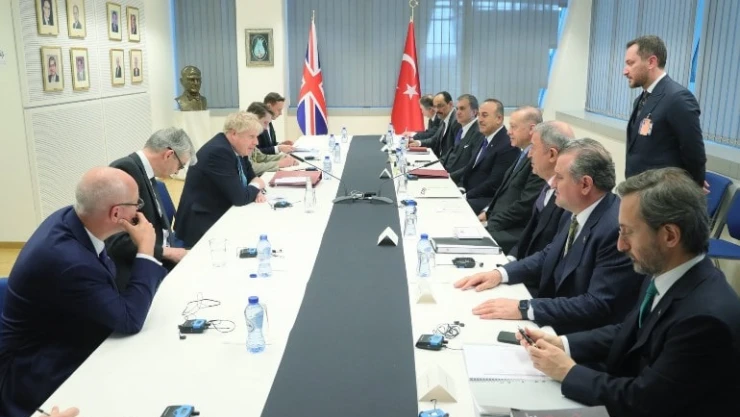 Cumhurbaşkanı Erdoğan, İngiltere Başbakanı Johnson ile bir araya geldi