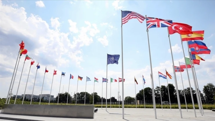 Cumhurbaşkanı, NATO Zirvesi'nin ikinci günü için fuar alanında