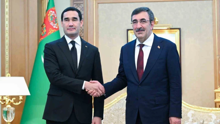 Cumhurbaşkanı Yardımcısı Cevdet Yılmaz, 10. Türkmenistan Türk İhraç Ürünleri Fuarı'nda yaptığı konuşmada, Türk müteahhitlerimiz bugüne kadar Türkmenistan'da 51 milyar dolar değerinde bin 80 proje üstlenmiştir