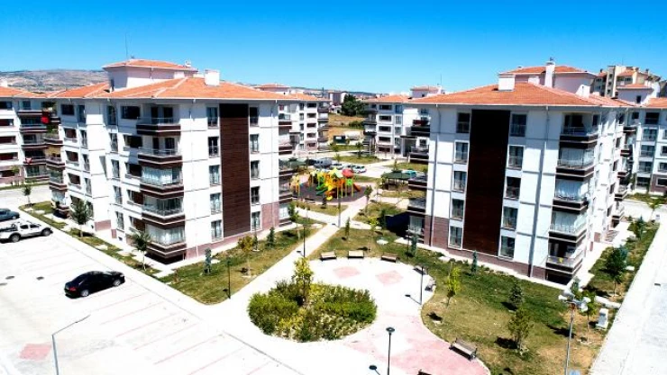Cumhuriyet tarihinin en büyük sosyal konut hamlesine başvuru yağmuru