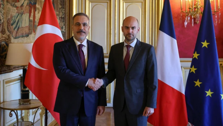 Dışişleri Bakanı Hakan Fidan, Fransa Dışişleri Bakanı Jean-Noel Barrot ile bir araya geldi.