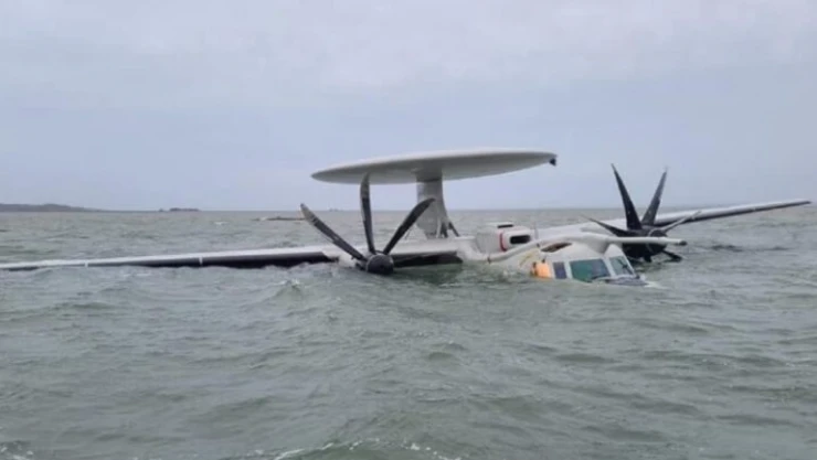 E-2D Hawkeye uçağı düştü