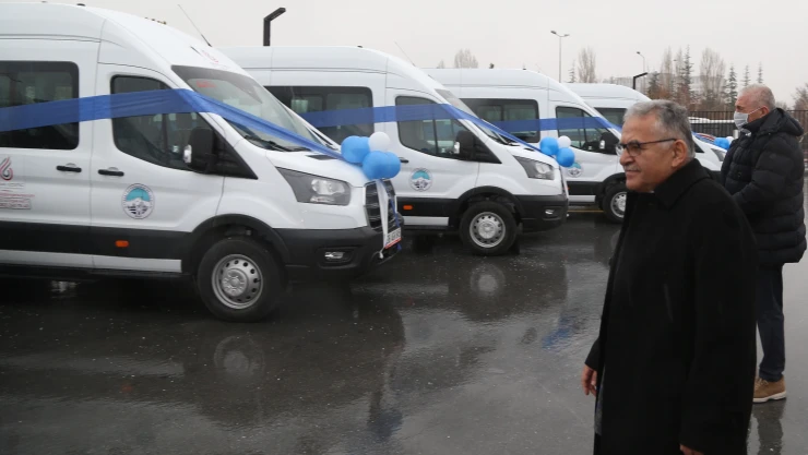 Engelsiz Yaşam Merkezi'ne 5 milyon TL'lik yeni araç desteği