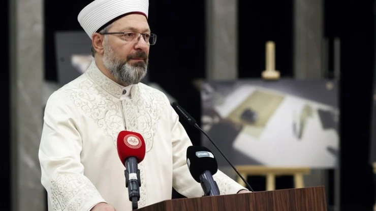 Erbaş: '70 bin camimizde kitaplığımız, kütüphanemiz var'
