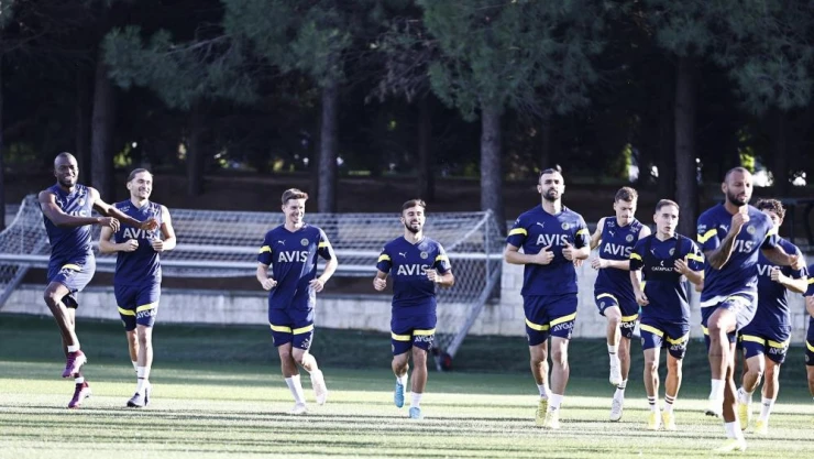 Fenerbahçe, Corendon Alanyaspor maçı hazırlıklarına başladı