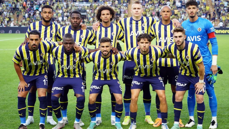 Fenerbahçe'de UEFA kadrosu belli oldu