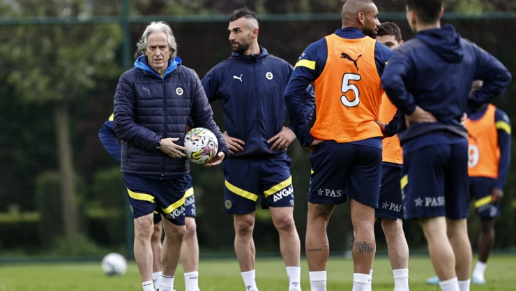 Fenerbahçe, İstanbulspor maçı hazırlıklarına başladı