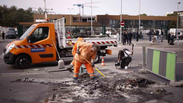 Fransa Başbakanı Borne'dan OHAL yorumu: 'Tüm seçenekleri değerlendiriyoruz'