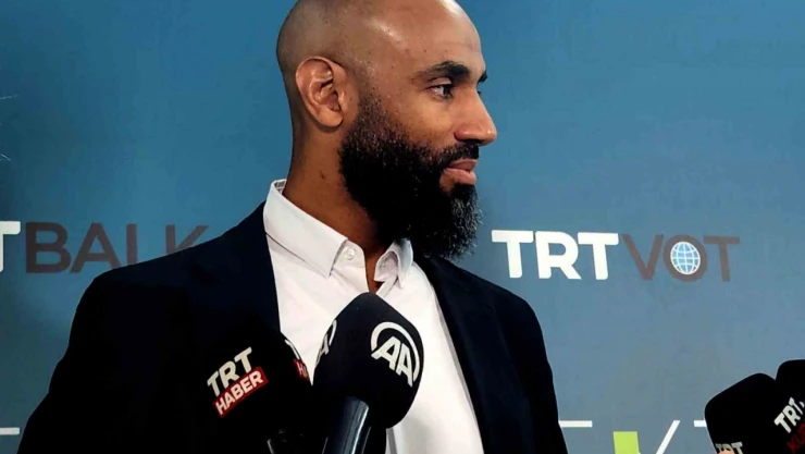 Frederic Kanoute: 'Türkiye'de en çok futbola olan tutkudan etkilendim'
