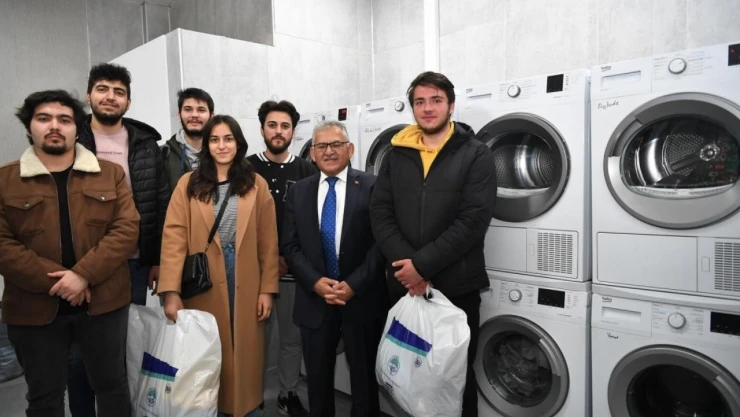 Genç ve öğrenci dostu Kayseri Büyükşehir tüm imkanları ile gençlerin yanında