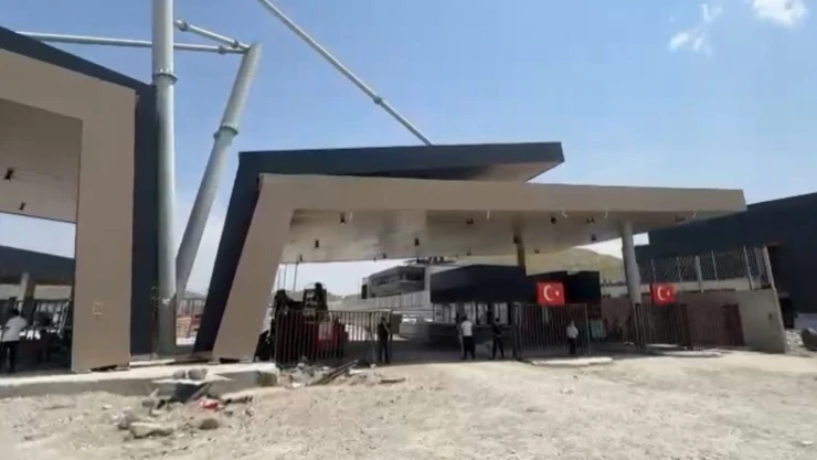 Gerilim sonrası sınır kapısı'nda sessizlik hakim