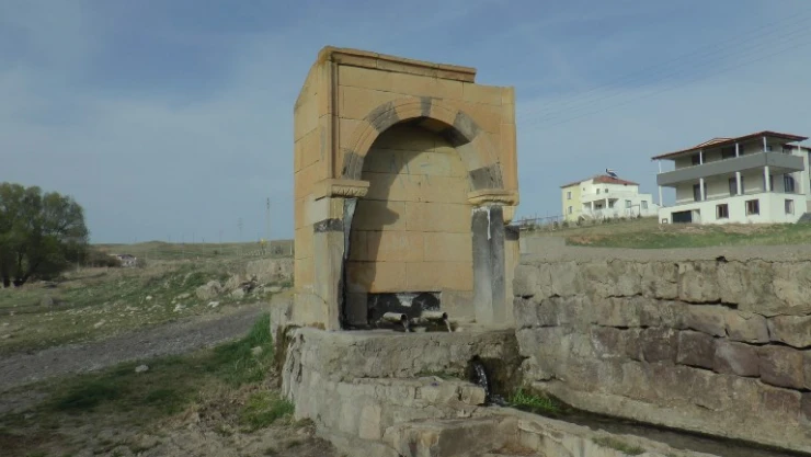 Hayvan sulatma meselesi kanlı bitti