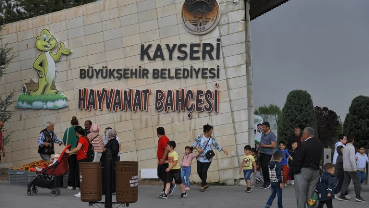 Hayvanat bahçesi Kurban Bayramı'nda ücretsiz