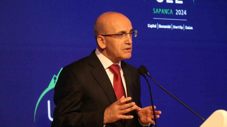 Hazine ve Maliye Bakanı Şimşek: Bu sene Orta Vadeli Program'da yüzde 3.1 cari açık öngörümüz var ama çok büyük ihtimalle cari açık yüzde 2.5'in altında olacak