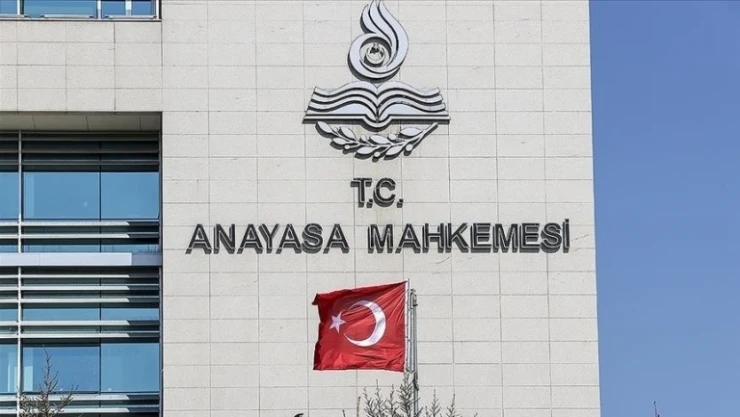 HDP'nin hazine yardımı hesabına bloke konulması hakkında ara karar