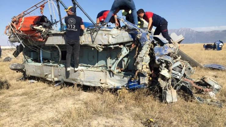 Helikopter kazasında ölen 2 Rus personelin cansız bedenlerine ulaşıldı