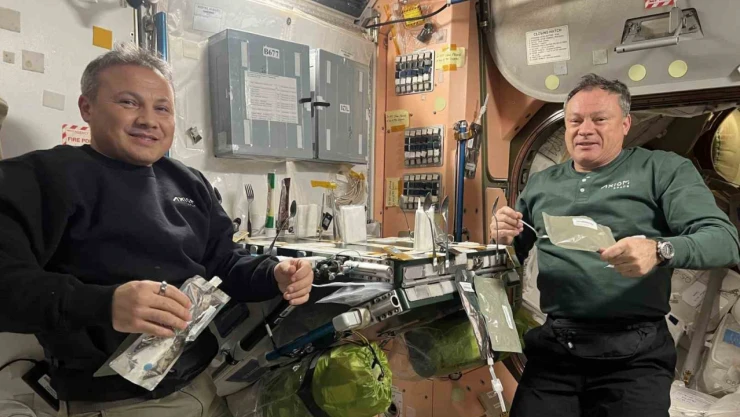 İlk Türk astronot Gezeravcı ISS'ten yeni bir fotoğraf paylaştı