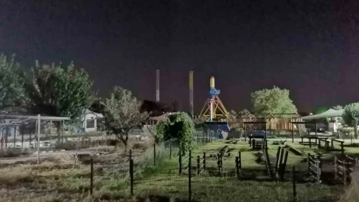 İzmir'de lunaparkta faciadan dönüldü: 6 yaralı
