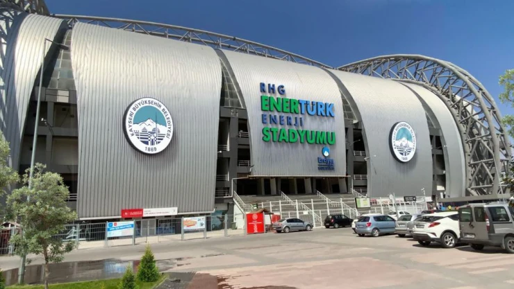 Kadir Has Stadı'nın ismi değişti