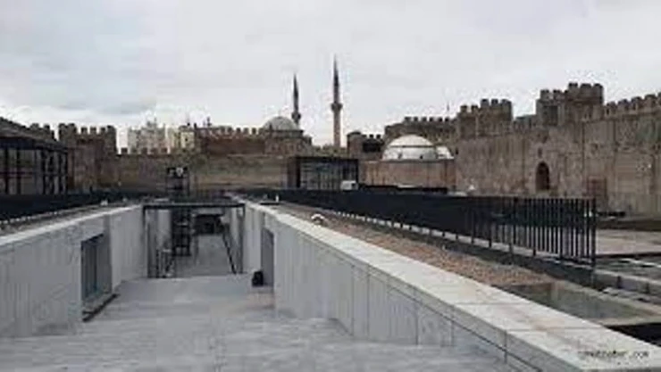 Kale içi dükkanlar kiraya verilecek