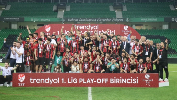 Karagümrük, 1 yıl aranın ardından Süper Lig'de