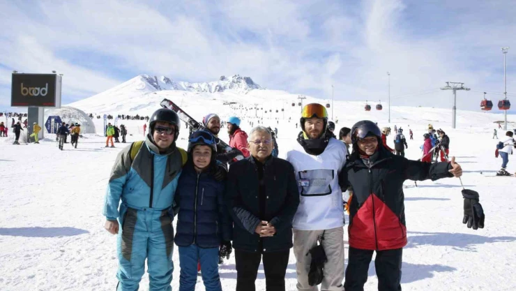 Kayseri Büyükşehir, küresel araştırmada örnek gösterildi